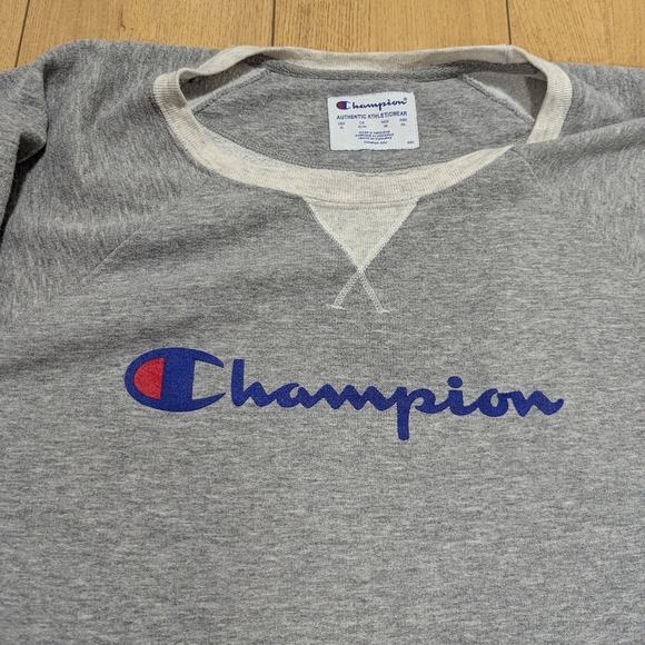 Champion Authentic Athletic Wear Adult Small Pullover Spellout Sweatshirt Gray - Picture 2 of 5